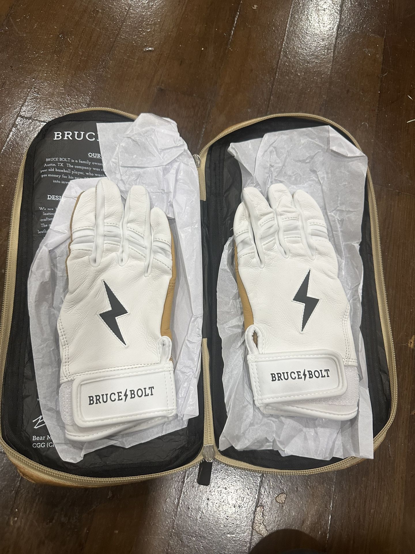 Bruce Bolt Youth Premium Pro Short Cuff Gold Palm Batting Gloves 
