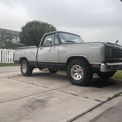 1987 Dodge D150
