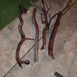 Manzanita wood workers