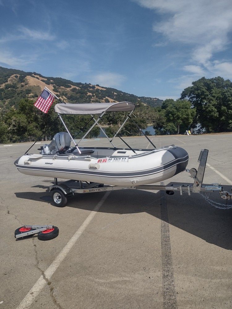 2023 Newport Catalina