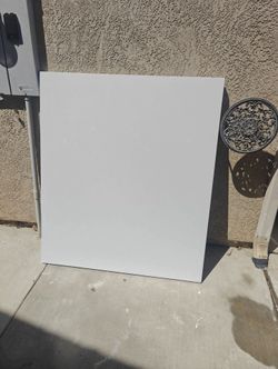 White counter top pieces
