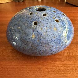 Blue Posey Pot Flower Vase/Frog