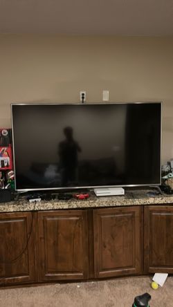 LG TV 70 Inches