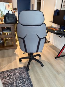 Gaming chair