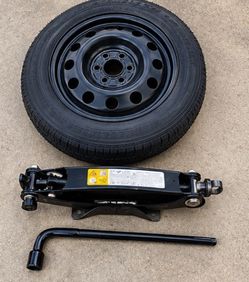 Mustang Spare Tire, Jack, Tire Iron / Lug nut wrench