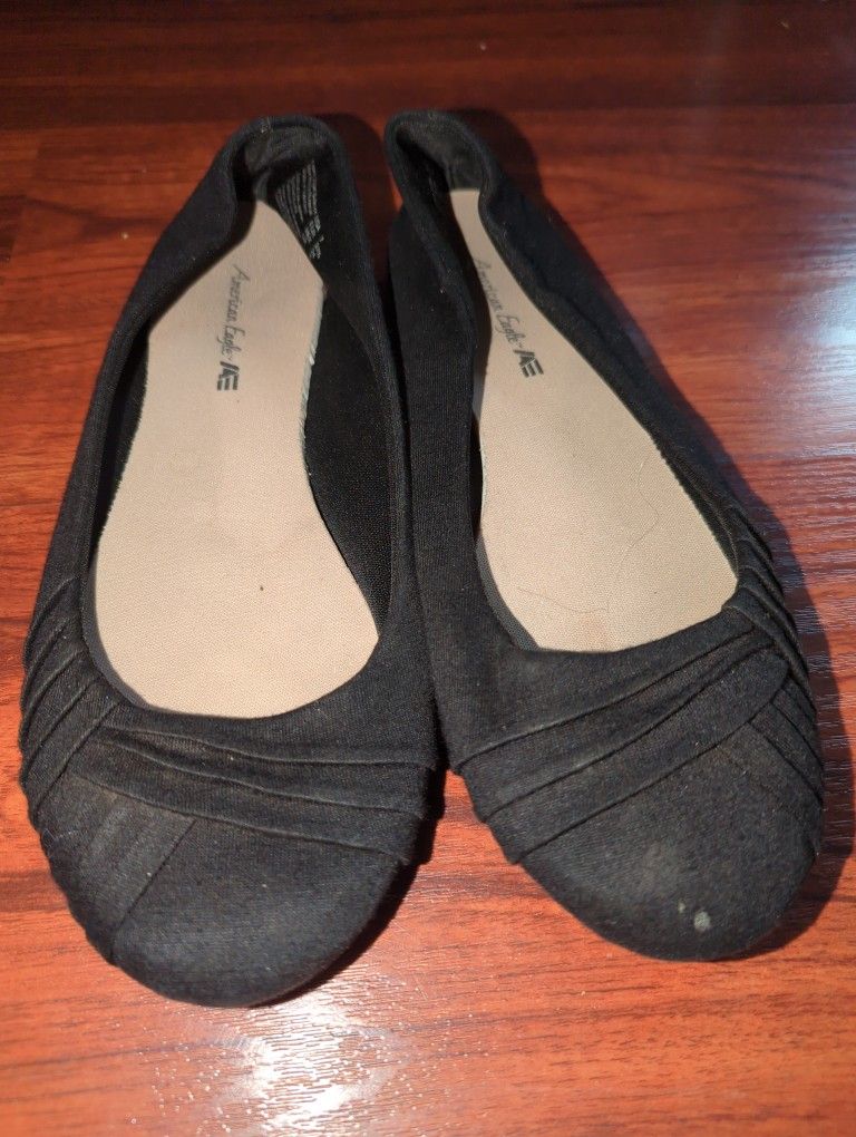 Women American Eagle Black Ballet Flat Shoes - size 7