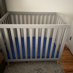 Mini Crib