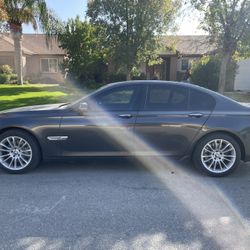 2015 BMW 740Li