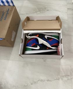 Air Jordan 1 Mid SE 'Multi Patent'