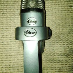 Microphone