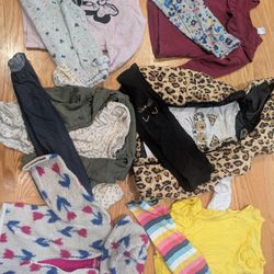 Lot of 18 month toddler girl clothes (23 items total)
