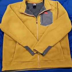 Northface Sherpa Lined Coat Size Men's XXL true to  size 