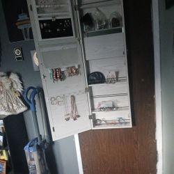 Over The Door Jewerly Case