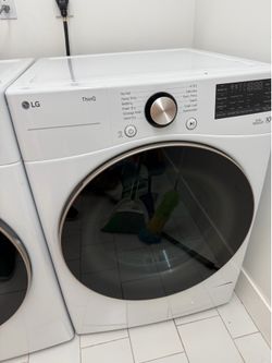 LG dryer and washer set