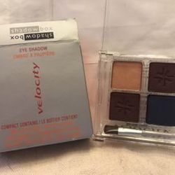 Mary Kay Eyeshadow  (velocity Heart throb) 