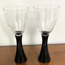 vintage Artland Prescott wine glass with a thick black stem