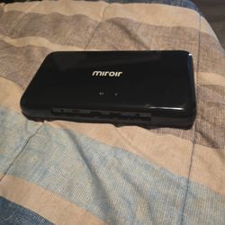 Full HD Pro 1080p Mini Projector 