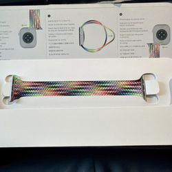Apple Watch Pride Edition Braided Solo Loop, Size 7 (small 42mm case)