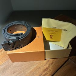 Luis Vuitton Belt