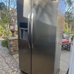 Refrigerator / good working conditions