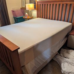 Queen Solid Wood Bed Frame And Temperpedic Matress