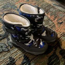 New Boys Raining Boots 