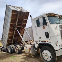 1981 Freightliner Cabover