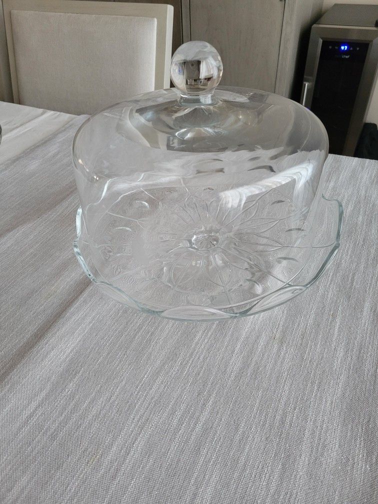 Princess House Cake Stand With Dome