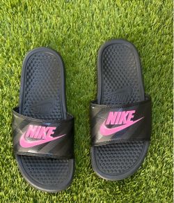 NIKE SANDALS WOMENS