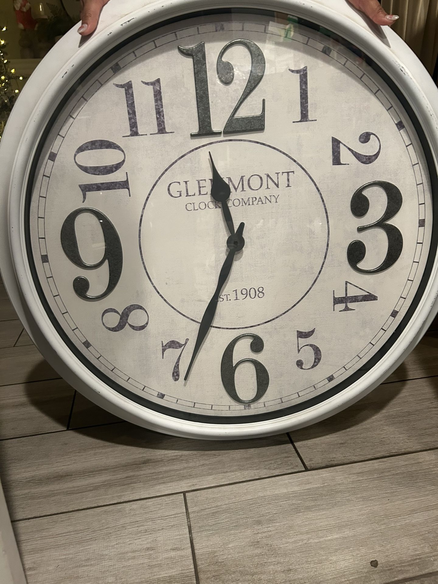 Glenmont Clock company