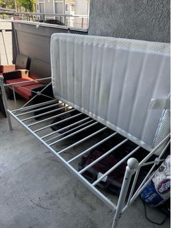 Day Bed