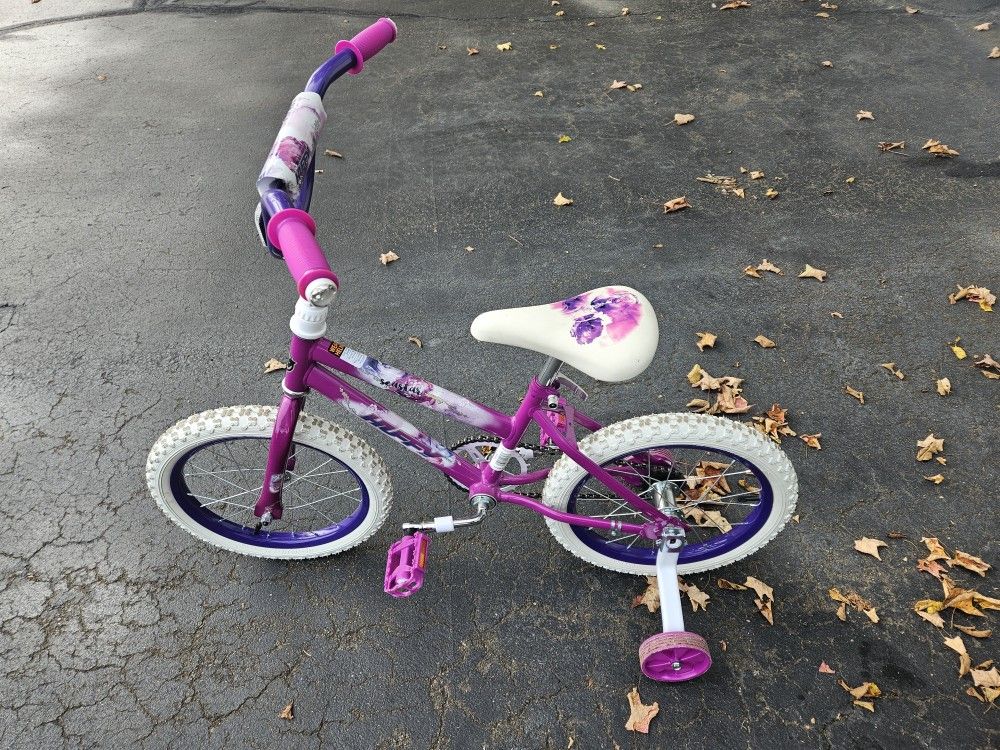 Kids 16" Bike w/training Wheels