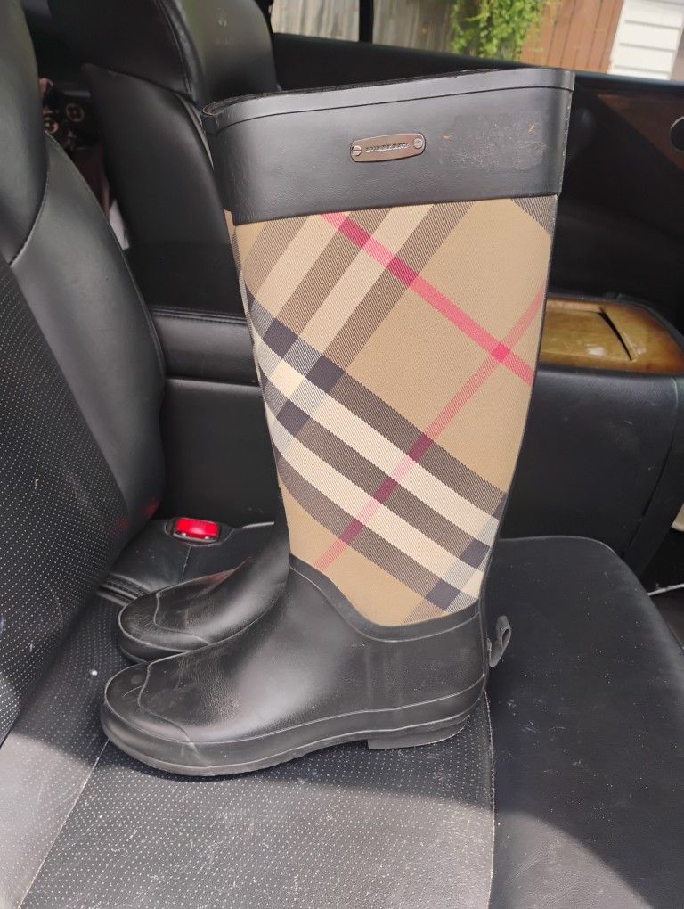 Burberry Boots Size 8 An Half 2 9
