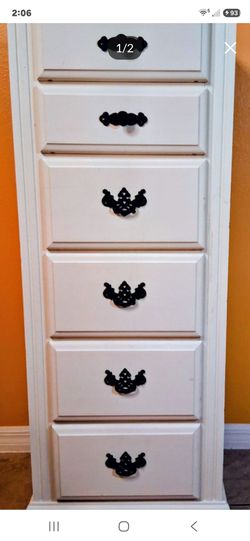 🔥🔥Price drop tall dresser $89