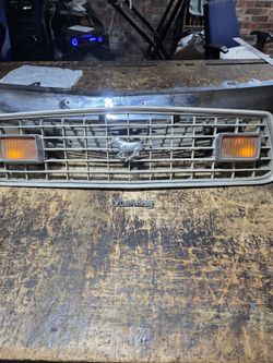 Mustang Cobra Grill & Emblem