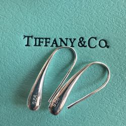 Tiffany & Co. Elsa Peretti Teardrop Hoop Drop Earrings