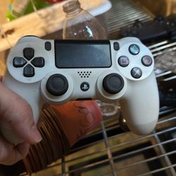 PS4 Controller 