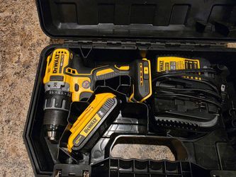 DEWALT DCD791 DRILL DRIVER 
20v MAX / XR