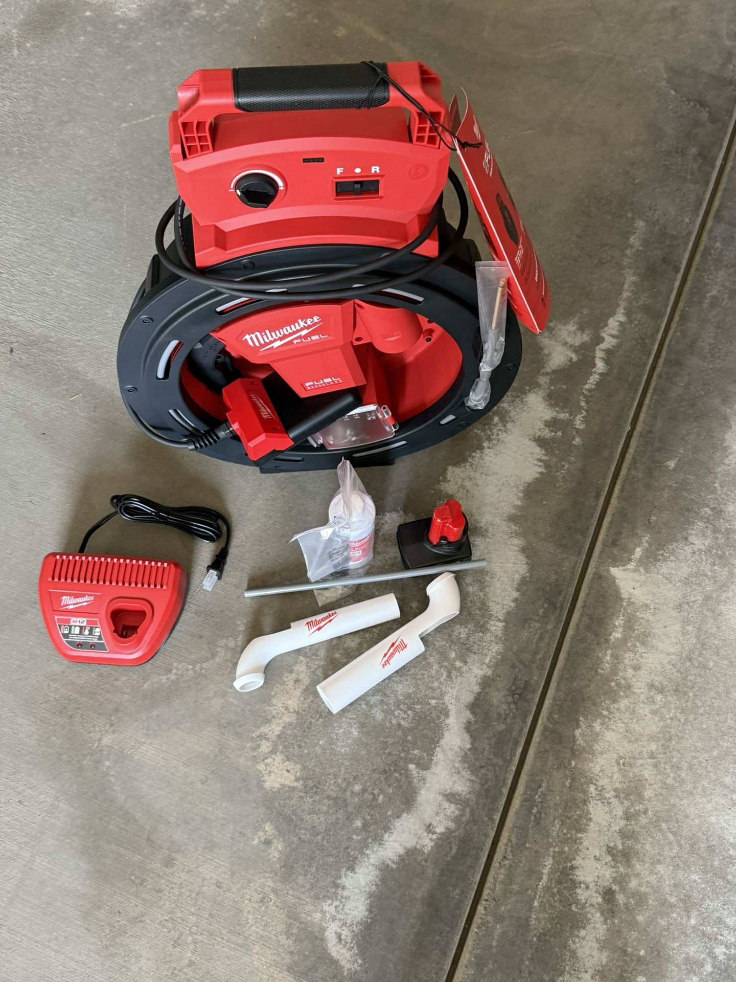 Milwaukee 12volt Snake