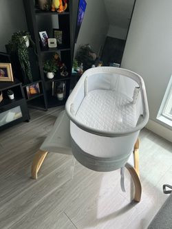 Ümke Baby Bassinet – Good Condition – $130 OBO