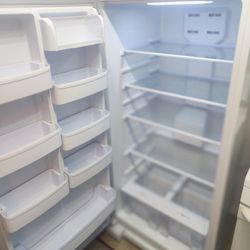 Like New Danby Refrigerator Perfect Condition 