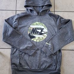 New Nike Boy Sweater. Size XL 