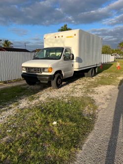 2005 ford E350 super duty