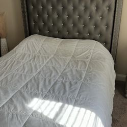 5 Piece Queen Bedroom Set 
