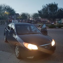 Hyundai Elantra $$ 1800