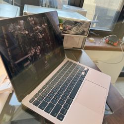 MacBook Air 13” 2020 M1 Rose Gold