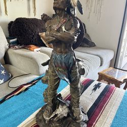 Vintage American Indian Warrior Statue Figurine Great Piece 