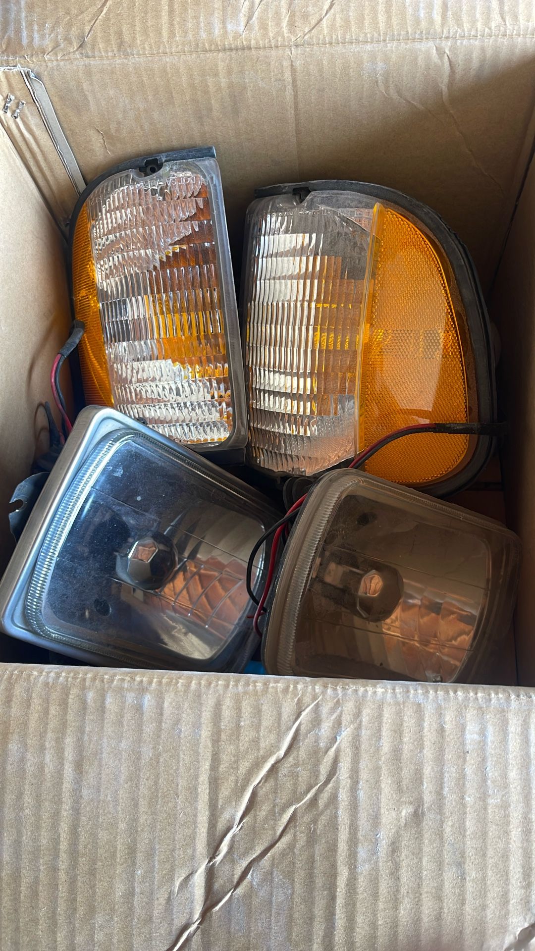 Parking lamps with headlight housing 99 Ford Econoline van