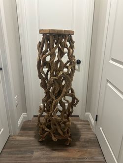 Driftwood Vine Pedestal Plant Stand