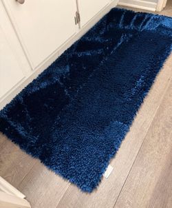 Yimobra Long Bathroom Rug Mat Bath Rug Bath Mats 55.1 x 24 Microfiber Chenille Bathroom Floor Navy Blue